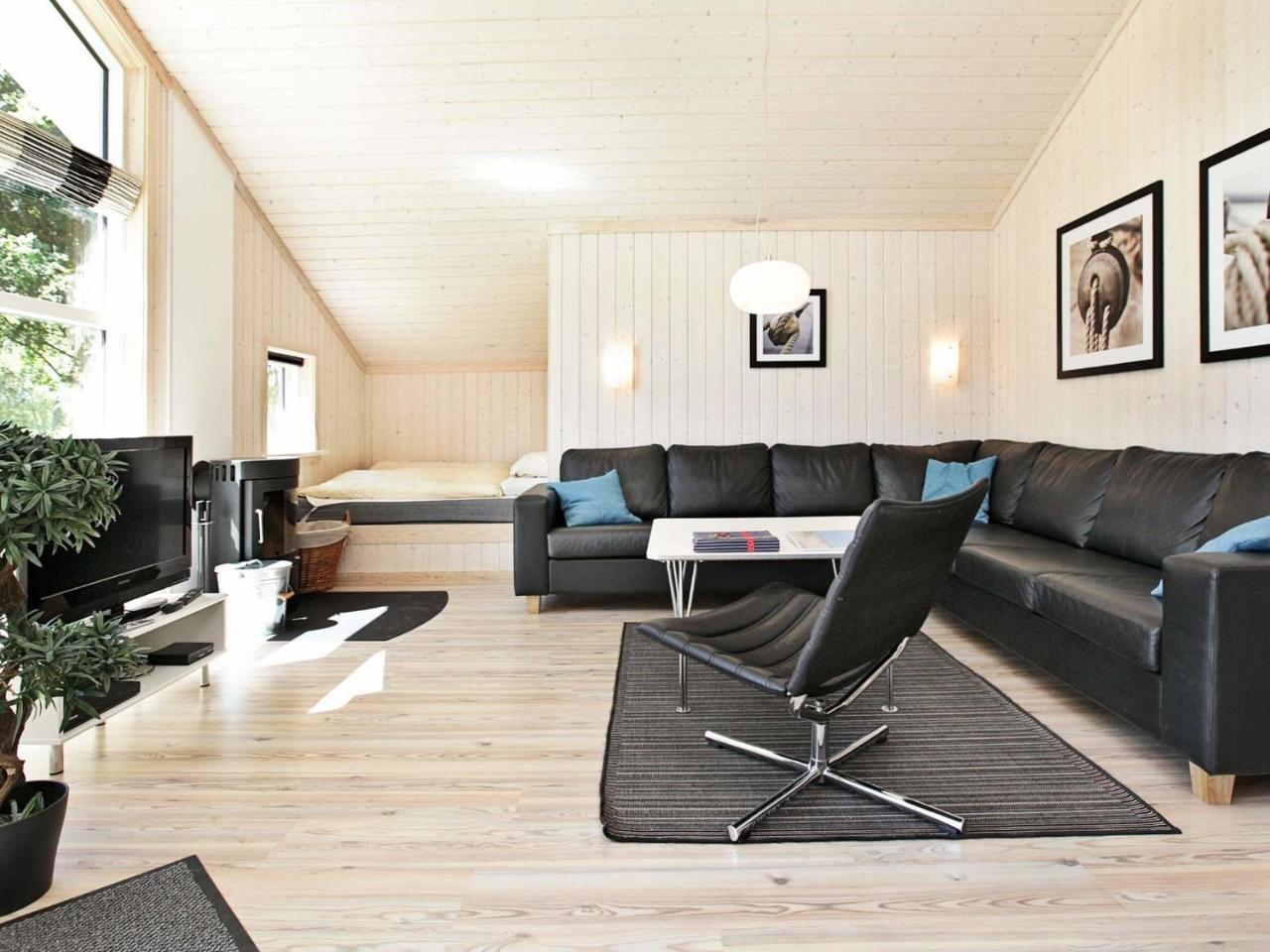 8 Person Holiday Home In Gro Enbrode Großenbrode Екстериор снимка